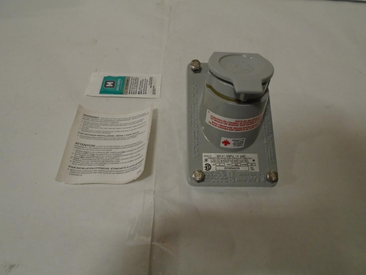 NEW APPLETON ECSK-20232 250VAC RCPT COVER ASSY R4TD