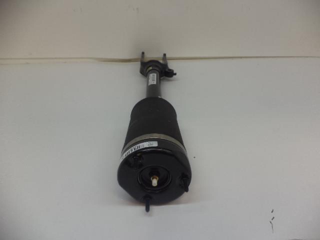 NEW GENUINE MERCEDES-BENZ FRONT SHOCK ABSORBER A164320611380 R35