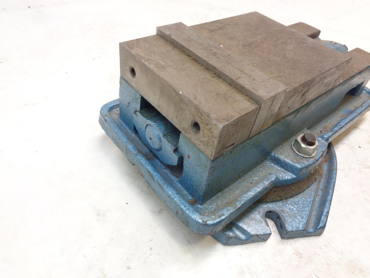 NEW STEEL 5-1/2" MILLING MACHINE VISE W/ SWIVEL BASE (MISSING CRANK KEY) SR