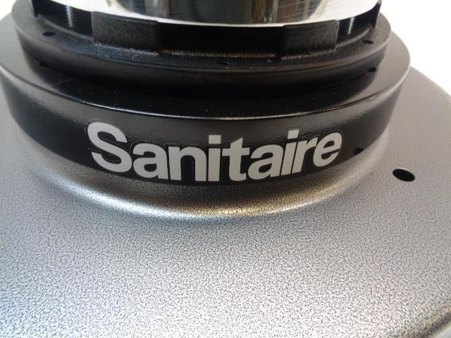 SANITAIRE 17 INCH FLOOR MACHINE SC6010D NEW BSR