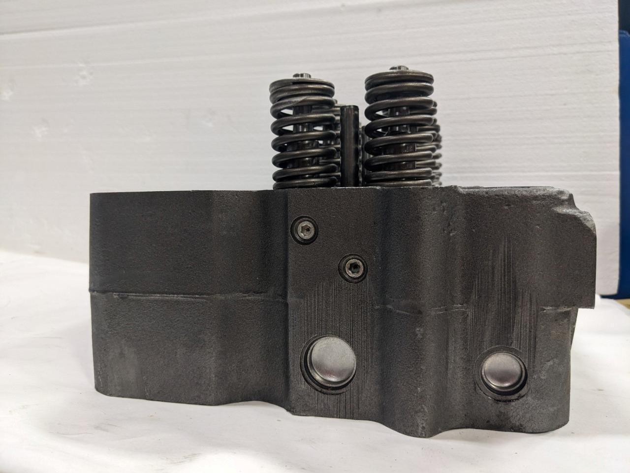 NEW GENUINE CUMMINS 88NT CYLINDER HEAD 3081225-RX (UNKNOWN FITMENT) I2