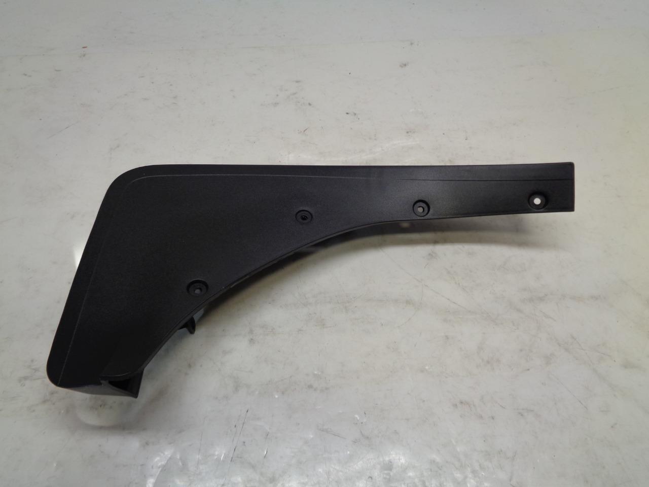 GENUINE BMW FRONT MUD FLAPS (MISSING HARDWARE) 82162302409 NEW R21