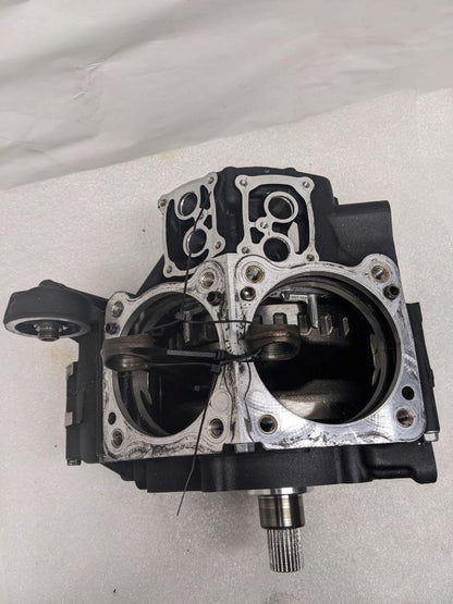 HARLEY DAVIDSON MILWAUKEE 8 TOURING CRANKCASE FOR 17-23 ELECTRA GLIDE USED I2