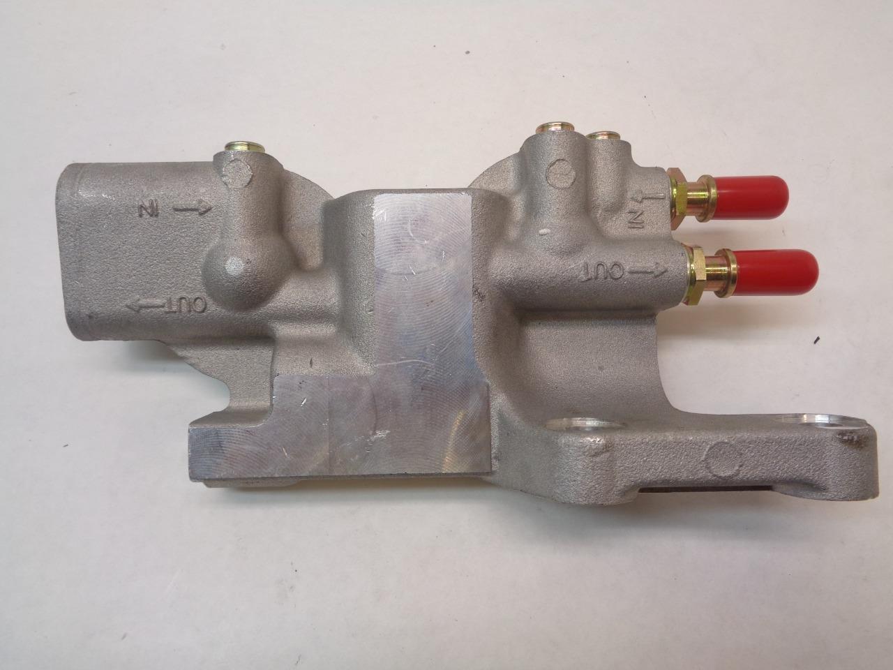 CUMMINS FLEETGUARD DUAL HYDRAULIC OIL FILTER HOUSING 3976383 R11