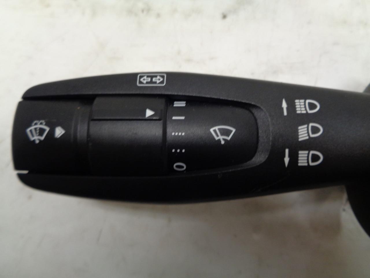 NEW FREIGHTLINER CASCADIA TURN SIGNAL/WIPER SWITCH 06-89334-002 R13T6