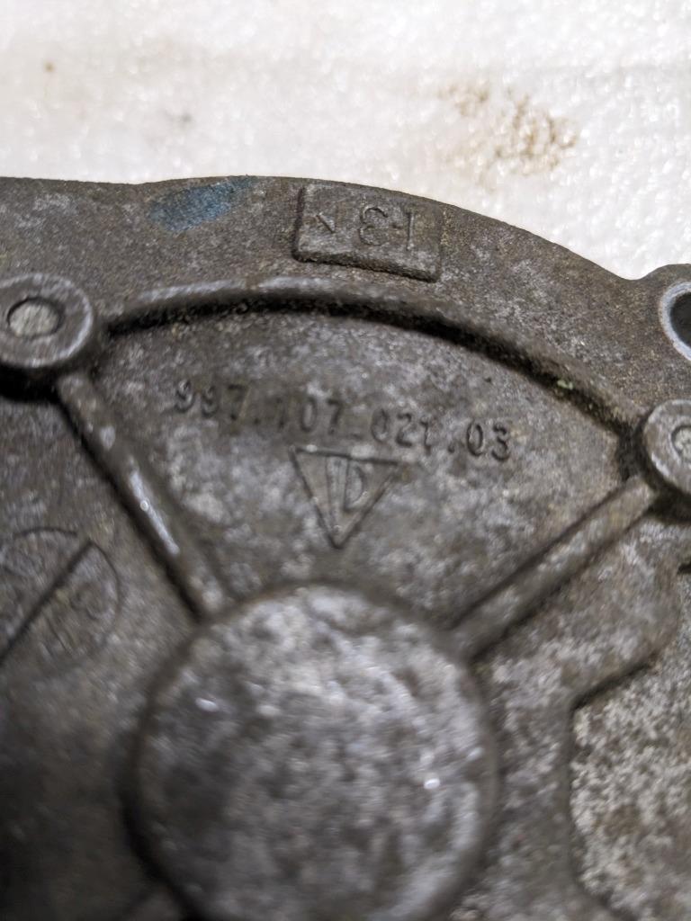 PORSCHE BOXSTER 987 05-08  SECONDARY OIL PUMP 99710702103 USED 996.B.G.L.