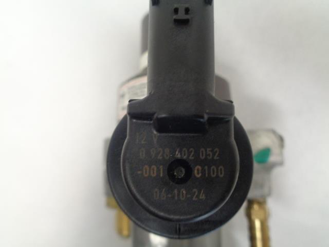 BOSCH FUEL PRESSURE REGULATOR 0928 402 052 12V R21