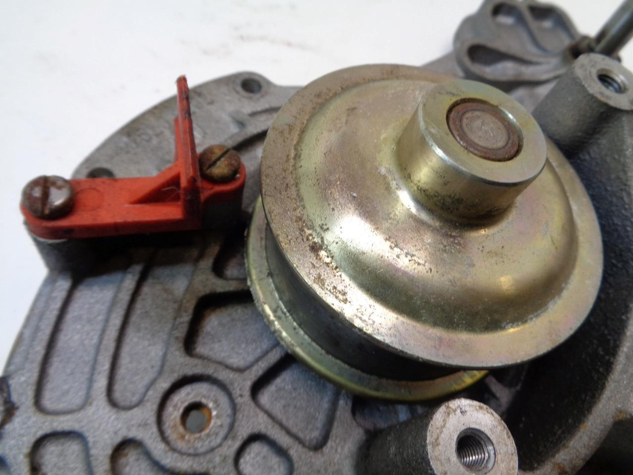 GENUINE PORSCHE LASO 928 WATER PUMP 75200202 R24