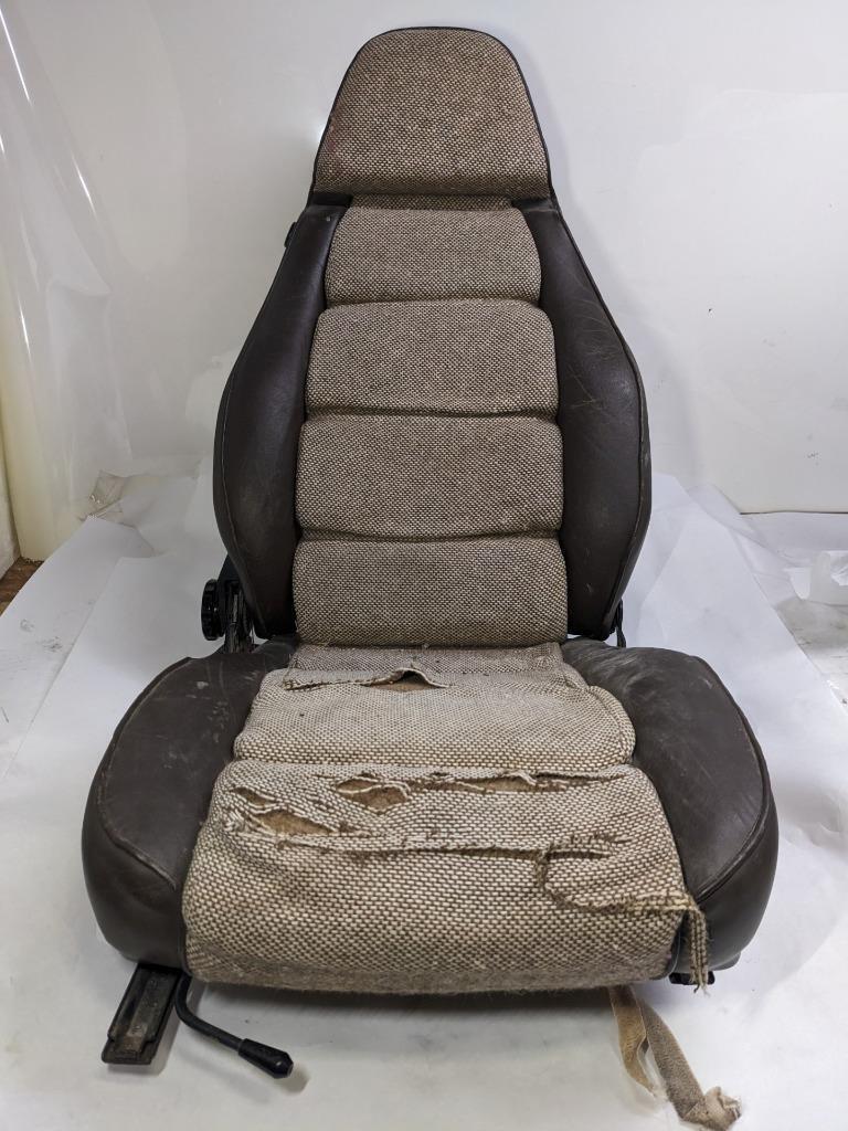 PORSCHE 1981 998 BROWN RECLINING MANUAL SEAT FOR PORSCHE (RIGHT) USED B2