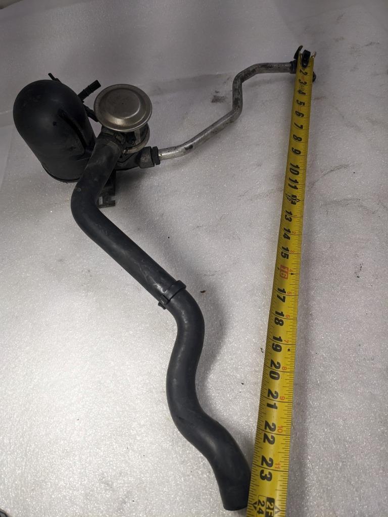 PORSCHE 911/996 VALVE VACUUM RESERVOIR PUMP 996113131R  USED 996BGL