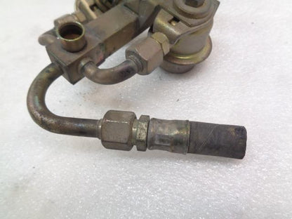 PORSCHE FUEL RAIL AND FUEL REGULATOR FOR 83-85 PORSCHE 944 USED R20