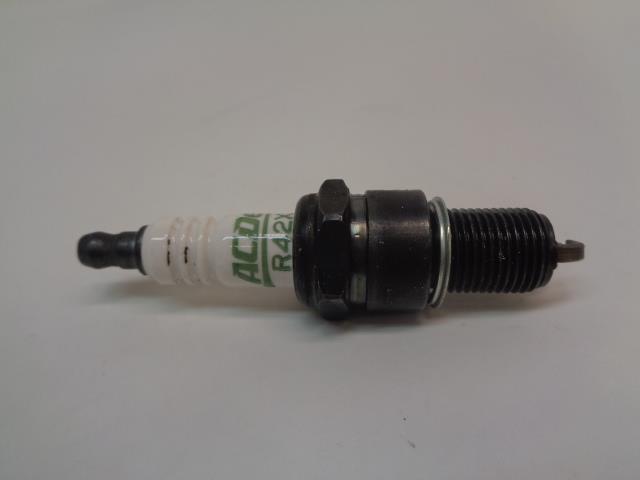 BRAND NEW ACDELCO CONVENTIONAL SPARK PLUGS PACK OF 6 R42XLS R13