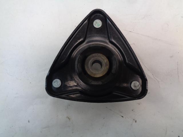 USED SET GENUINE PORSCHE 97-12 91 STRUT MOUNTS FRONT AND REAR 997 343 018 00 R21