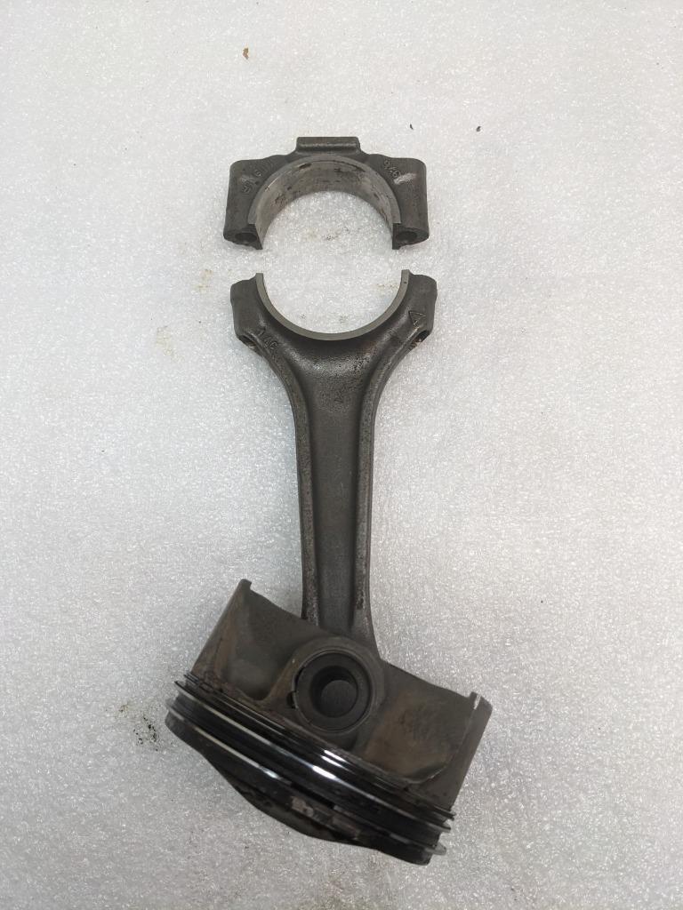 PORSCHE CAYENNE PISTON CONNECTING ROD #3 (CRACKED) 9461191R USED R24