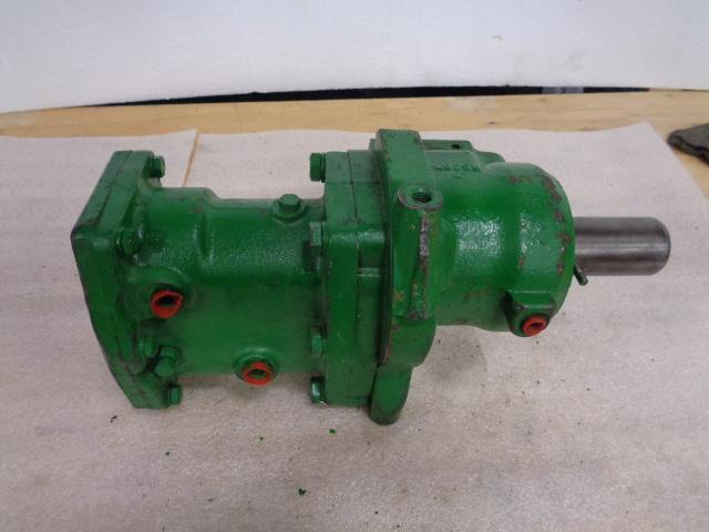 NEW JOHN DEERE R44845 HYDRAULIC MOTOR/PUMP (UNKNOWN FITMENT) BSRG5
