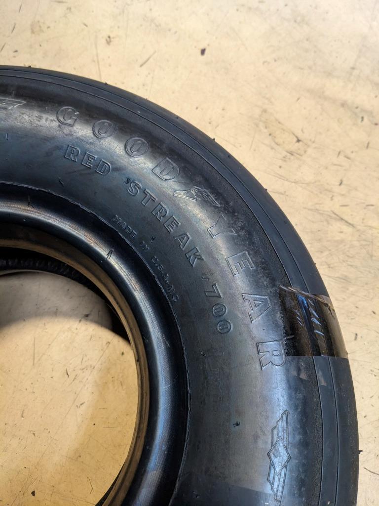 GOODYEAR RED STREAK 700 BUISNESS AIRCRAFT B24 9.5 10.5 18PLY 210MPH 249K833