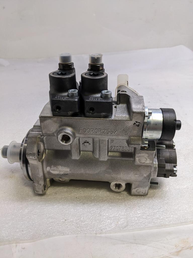 BOSCH HIGH-PRESSURE FUEL PUMP FOR MERCEDES 0 445 020 272 / A 470 090 26 50 R14