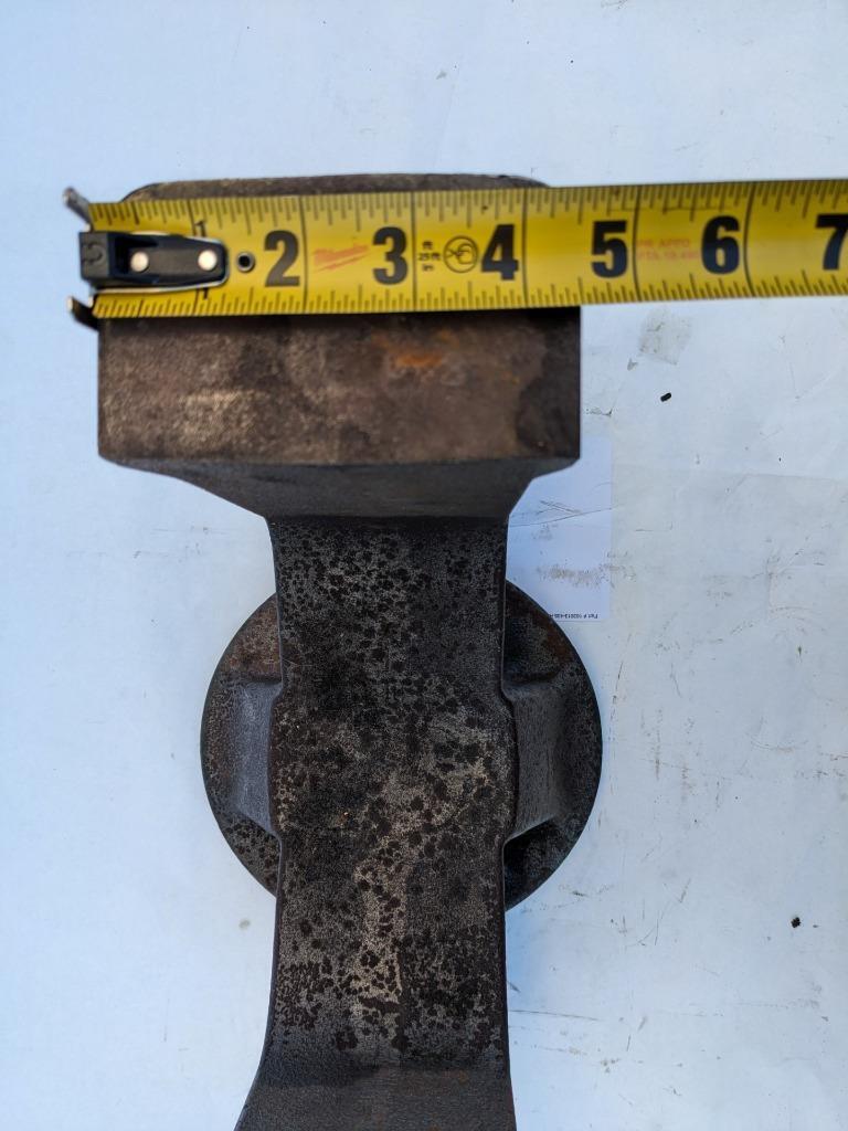 IDLER YOKE FOR EARTHMOVER 14" X 11" R6