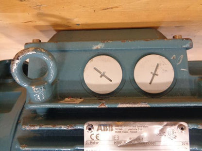 NEW ABB 3-PHASE SQUIRREL CAGE MOTOR M3BP 112MG 4 (DAMAGED) BSRG4