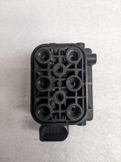 GENUINE PORSCHE 97035815302 SUSPENSION SOLENOID FOR 10-16 PANAMERA NEW R20T7