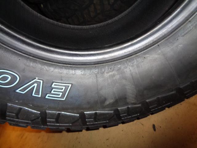 EVOLUX ROTATOR A/T OWL LT 305 70 17 119/116R LRD TIRE 8PLY EVX0527 BQ4
