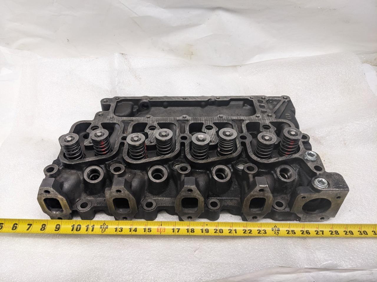 CUMMINS 2831041 Case Cummins Cylinder Head FOR 450/430/440 CASE Dozer NEW R18