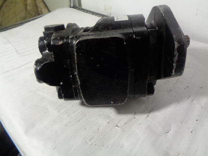 PARKER HANNIFIN ULTRA IRON MOTOR PGP/PGM SERIES 7029112218 NEW J2