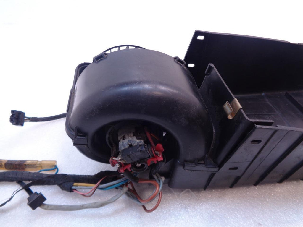 USED GENUINE PORSCHE 928 REAR EVAPORATOR BLOWER UNIT 928 570 121 00 R23T9
