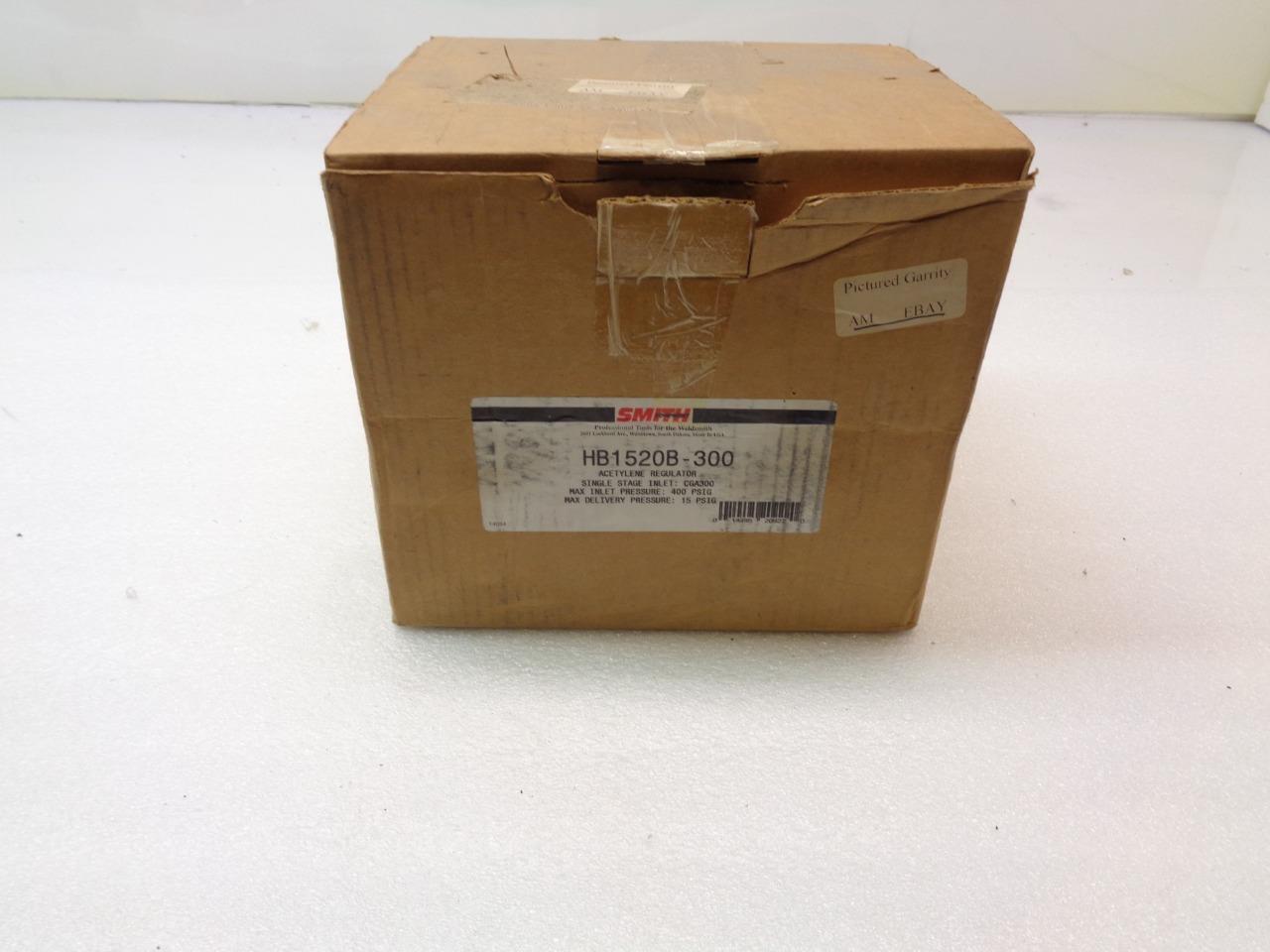 NEW SMITH EQUIPMENT HB1520B-300 ACETYLENE REGULATOR GAUGE R17