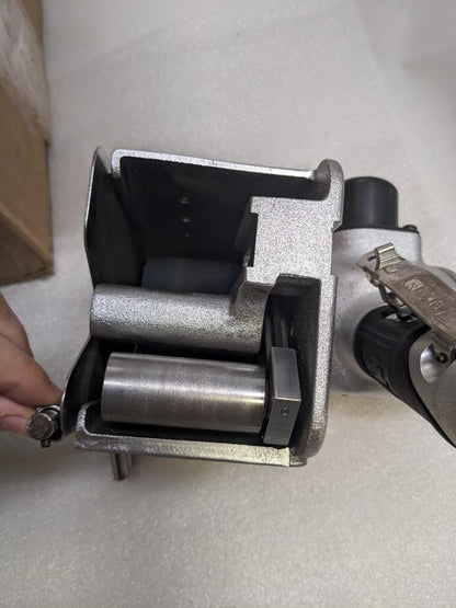 DYNABRADE 01845 AIR MOTOR 7200 RPM & DYNALINE SANDER 57407 2-3/4"X8" NEW BSR3.1