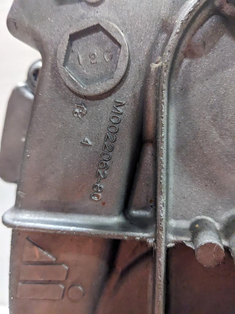 GM Transfer Case 84467435 Chevy Avalanche, Cadillac Escalade NEW DAMAGED BSRG3