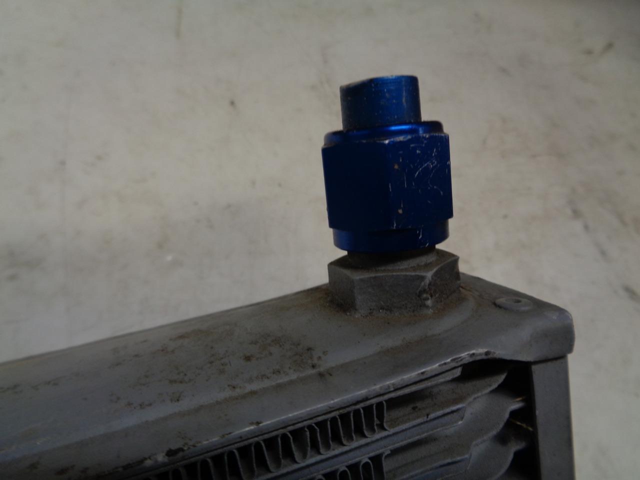 NEW EARLS EXTRA WIDE TEMP-A-CURE OIL COOLER 81300 R12TD