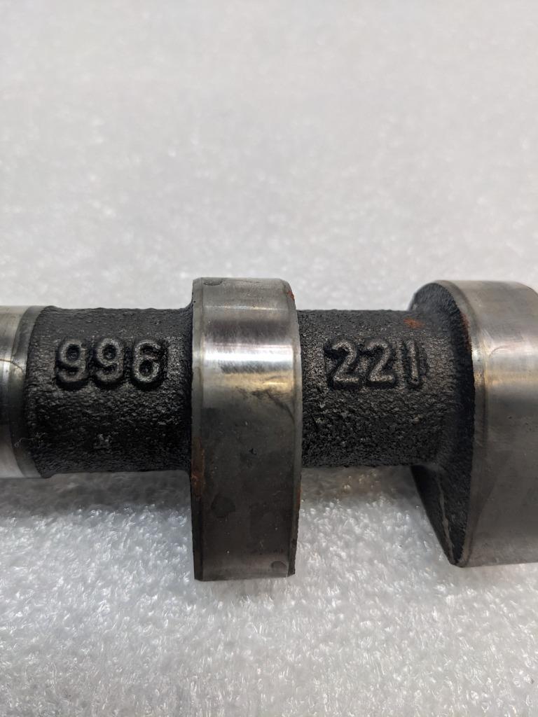 PORSCHE 996 BOXSTER CAMSHAFT 21-SPLINE 99622186815 USED 996B.G.L.2T1