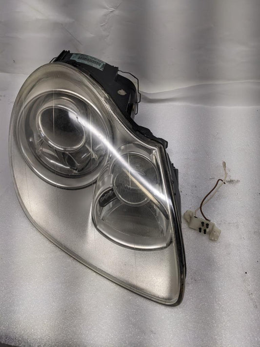 PORSCHE 98307740 VALEO FRONT RIGHT HEADLIGHT HOUSING FOR 03-06 CAYENNE USED R24