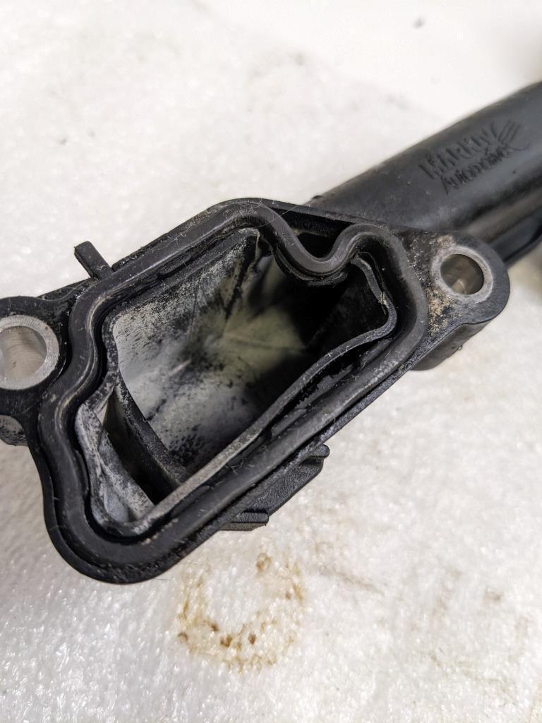 PORSCHE BOXSTER 987 05-08 2.7 ENGINE COOLANT WATER PIPE 98710650404 USED 996G.L.