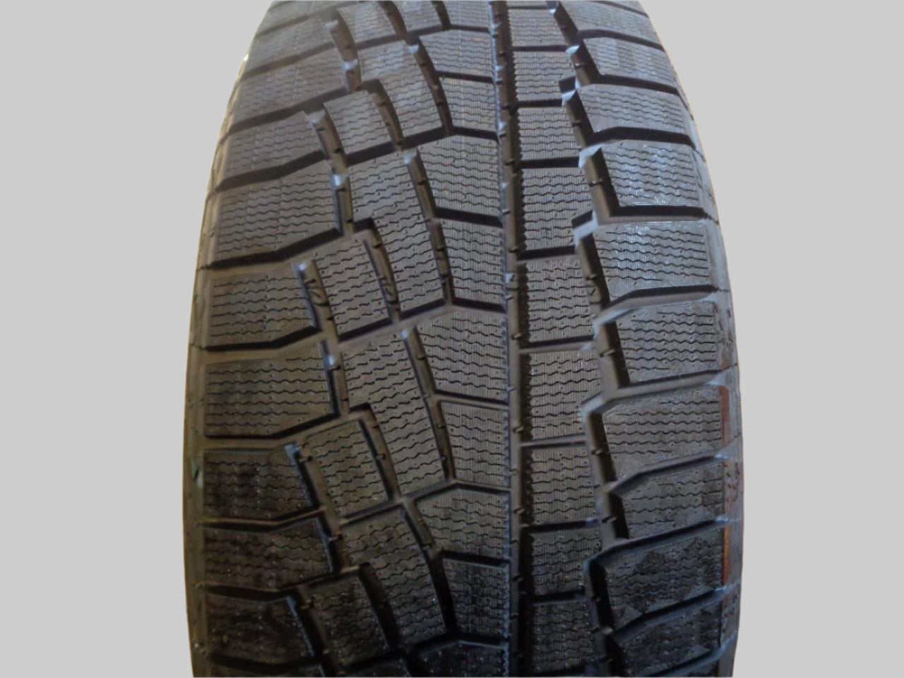 COOPER DISCOVERER TURE NORTH  245 55 18 103H WINTER TIRE 90000033365 BQ4