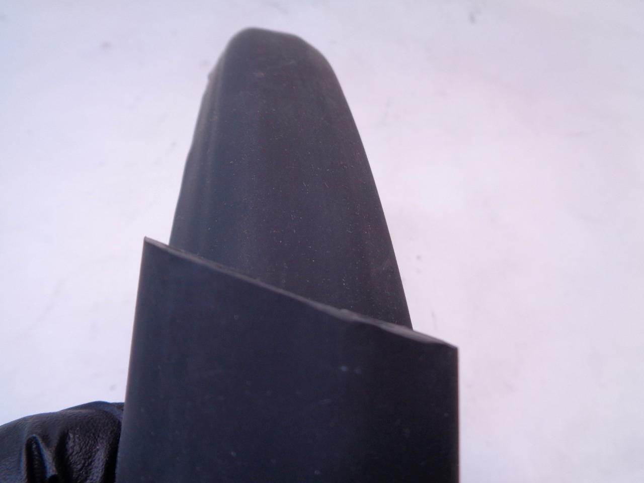 GENUINE PORSCHE 74-89 911 ROCKER PANEL RUBBER MOULDING SILL 93055910301 R23T3