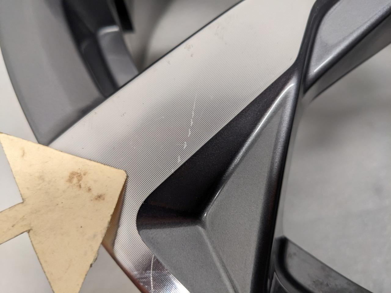 20x8 Chevrolet Traverse 2022-23 Machined Charcoal Wheel Rim 84353724