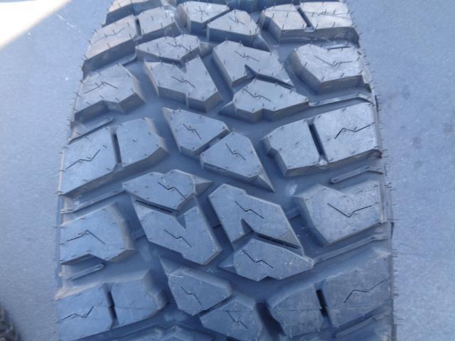 LANDSPIDER WILDTRAXX M/T BSW LT 37 13.5 20 127Q EMT0219  SU16