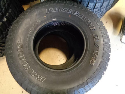 RADAR RENEGADE A/T5 OWL LT 31 10.50 15 109S LRC ALL TERRAIN TIRE RZD0021 BQ3