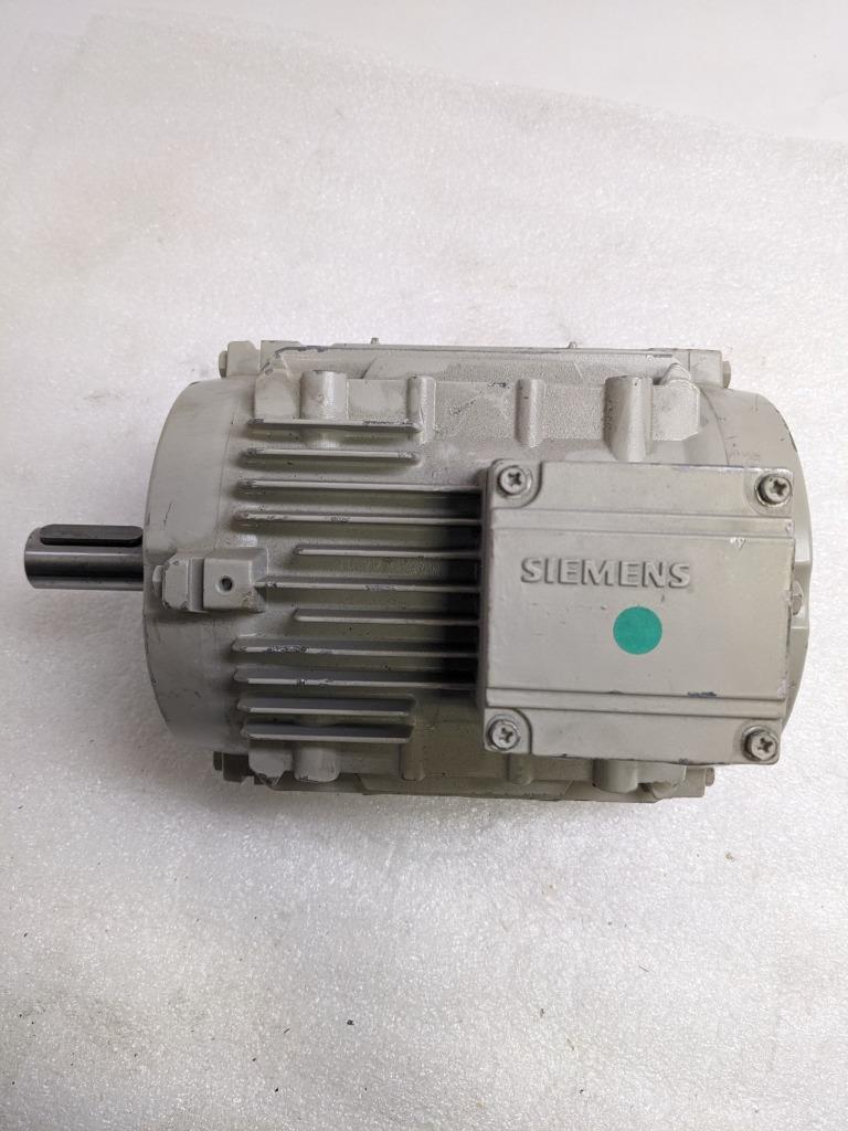 SIEMENS 1PP70904AA99-ZX00 MOTOR IP54 50HZ 200-240V 4.5A 1.1KW NEW H2