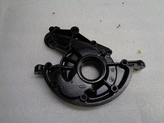 Porsche 944 (951) Oil Pump Cover REFINISHED GENUINE 944 107 104 9R R25T8