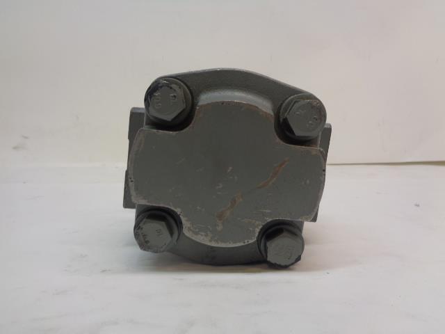 NEW UNKNOWN HYDRAULIC PUMP/MOTOR 2 INCH SHAFT R34T1