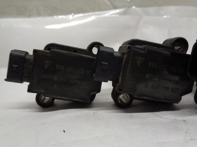BERU PORSCHE BOXSTER/CARRERA IGNITION COILS SET OF 6 USED 996 602 102 00 R25T6