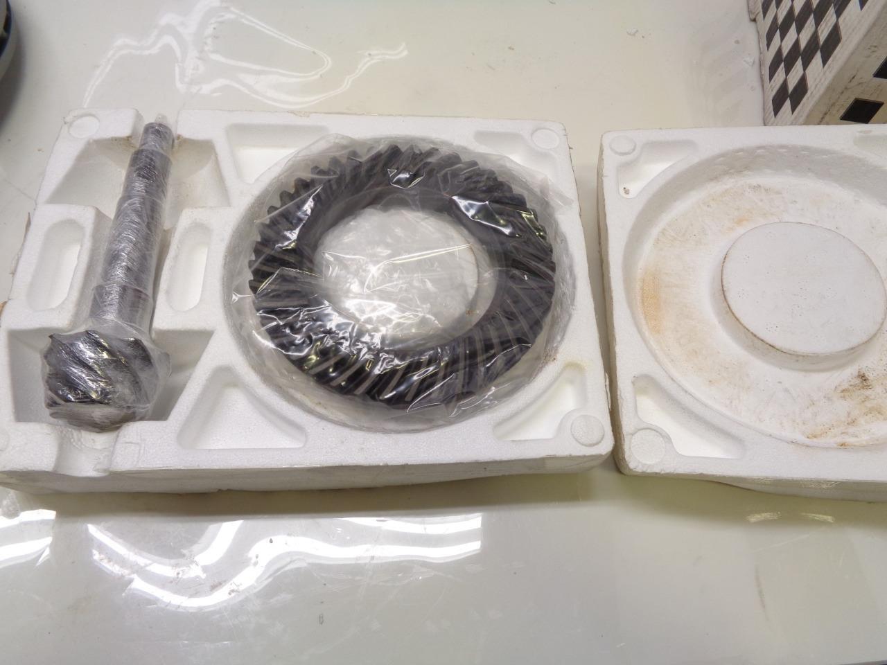 BRAND NEW GENUINE GEAR RING AND PINION TOY-456 R15