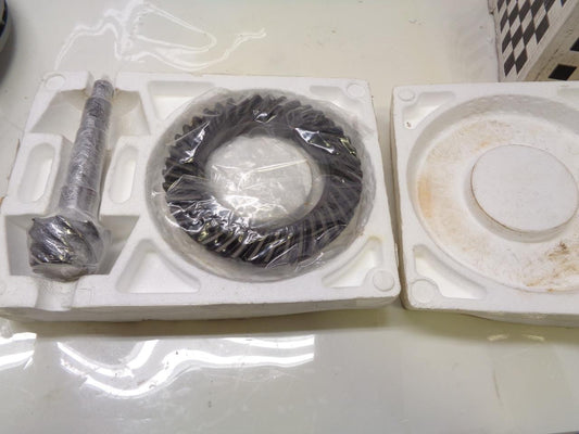 BRAND NEW GENUINE GEAR RING AND PINION TOY-456 R15