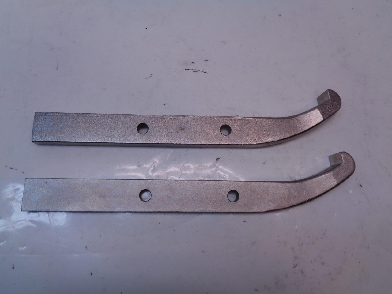 NEW OTC PULLING JAWS 16 3/4" & 17" LONG (ONLY THE JAWS, NOT THREAD & SCREW)  R22