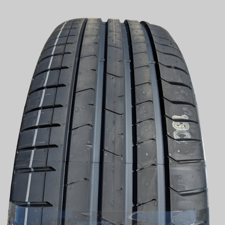 PIRELLI P ZERO PZ4 LUXURY  BMW RUNFLAT RSC P 225 40 20 94Y XL TIRE 2750500 CQ3