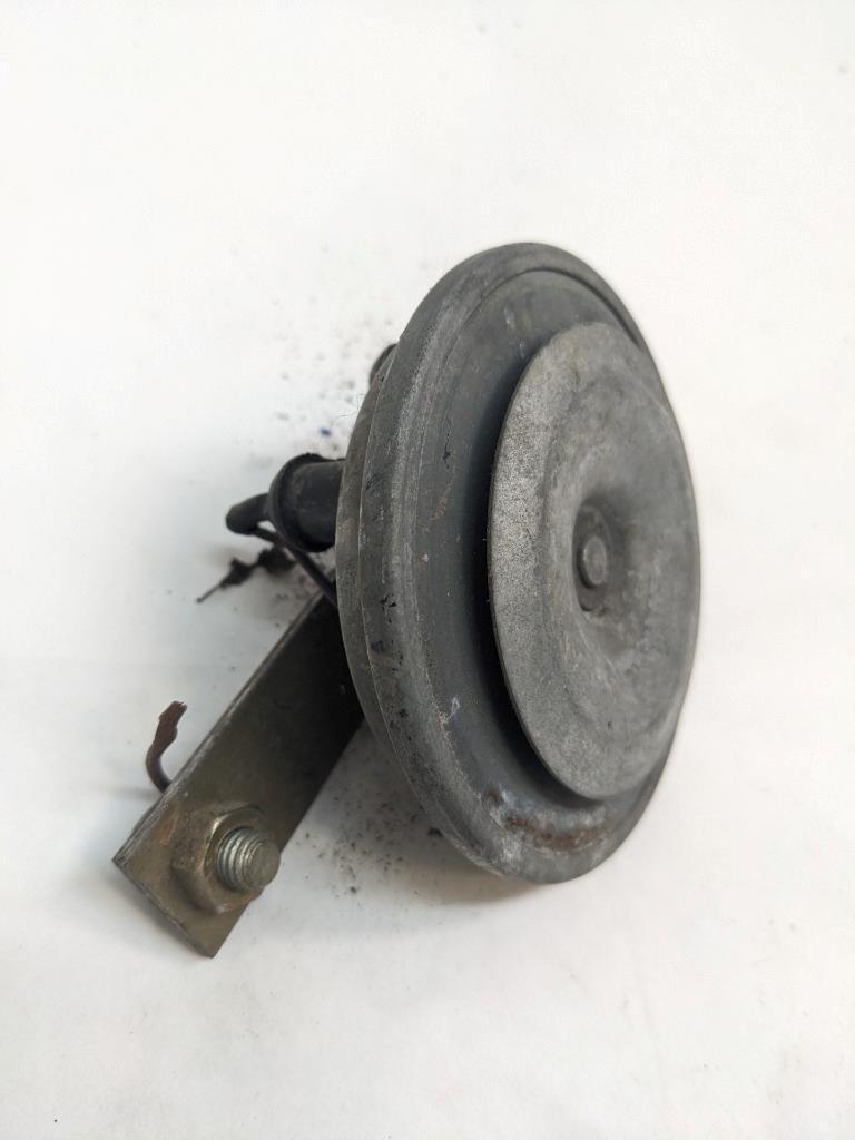 PORSCHE 911 ANTI-THEFT WARNING HORN ALARM SYSTEM 400HV 111951213 #3 USED R21T2