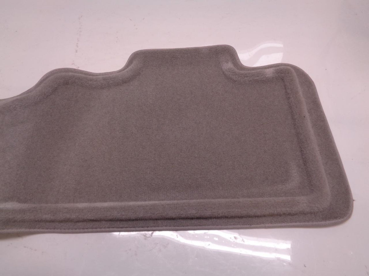 NEW LUND GREY SECOND ROW CATCH ALL FLOOR LINER FOR GMC YUKON 2007 & UP 629578 SR